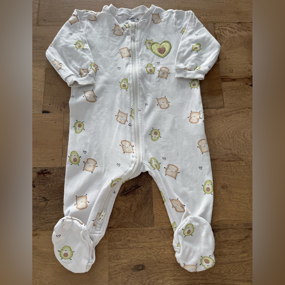 Pekkle avocado toast novelty print Kids One Piece footies pyjama size 6 months